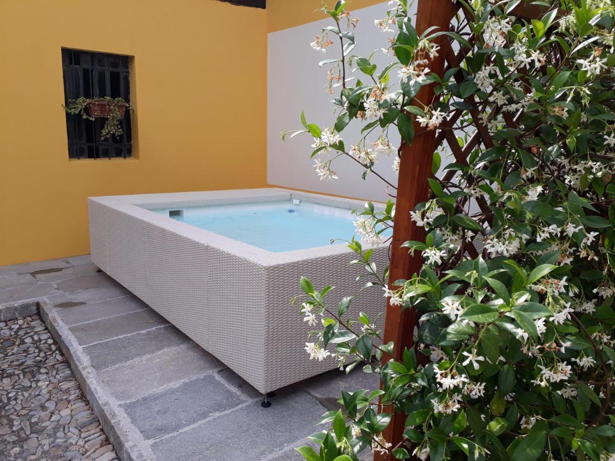 B&B La Corte Suites Salice Terme Esterno foto