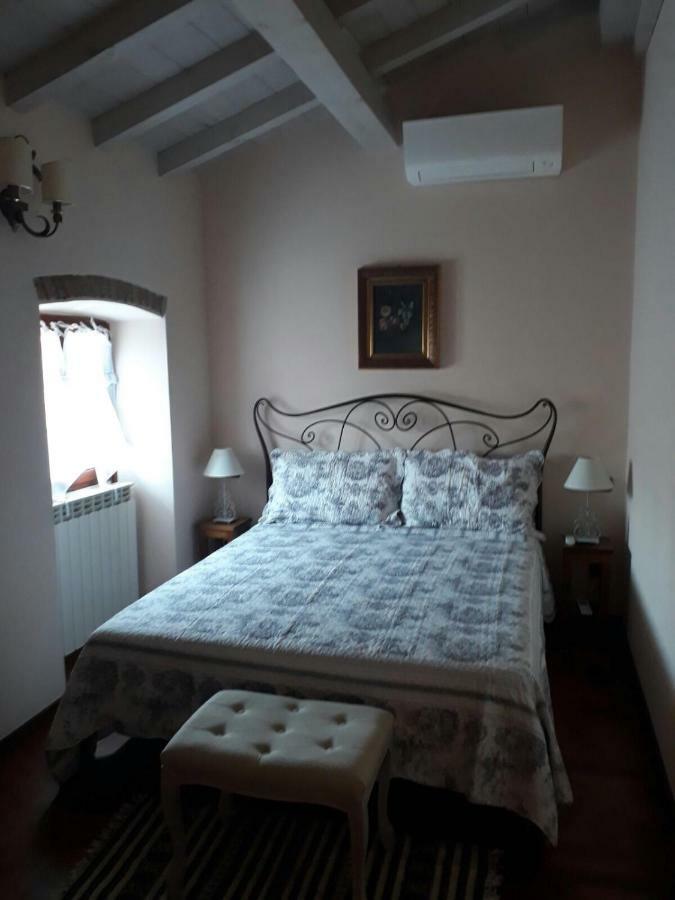 B&B La Corte Suites Salice Terme Esterno foto