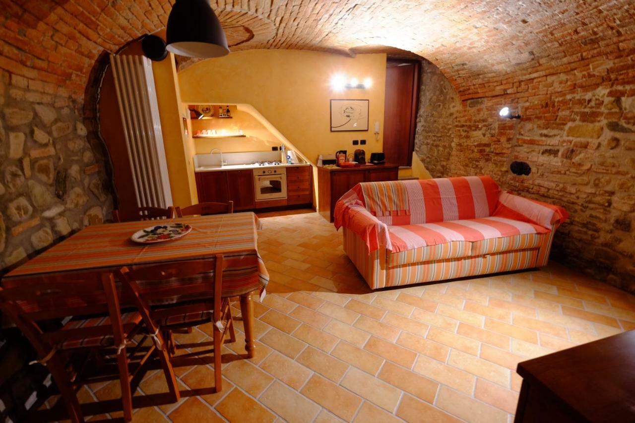 B&B La Corte Suites Salice Terme Esterno foto