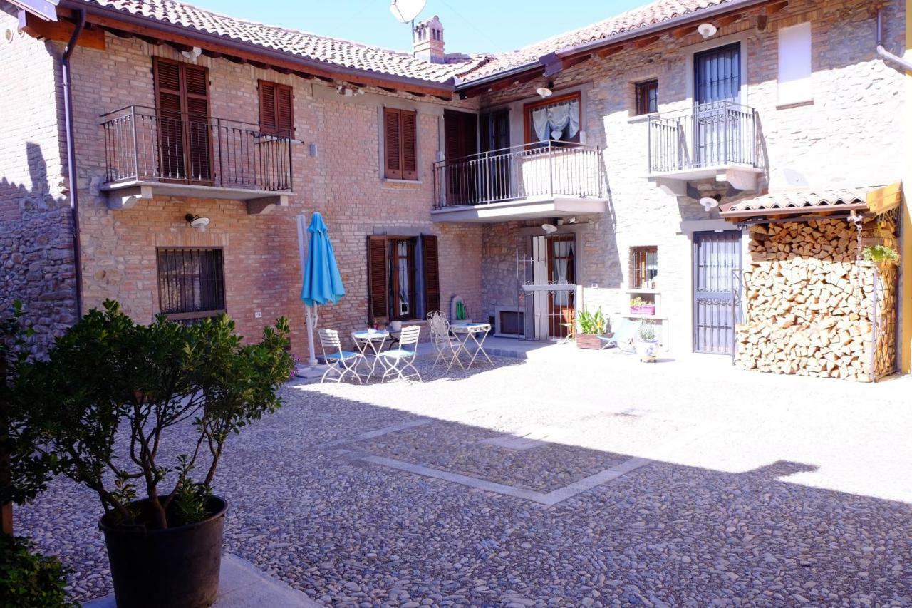 B&B La Corte Suites Salice Terme Esterno foto