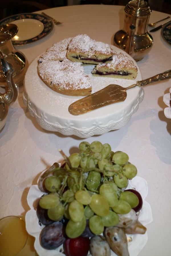 B&B La Corte Suites Salice Terme Esterno foto